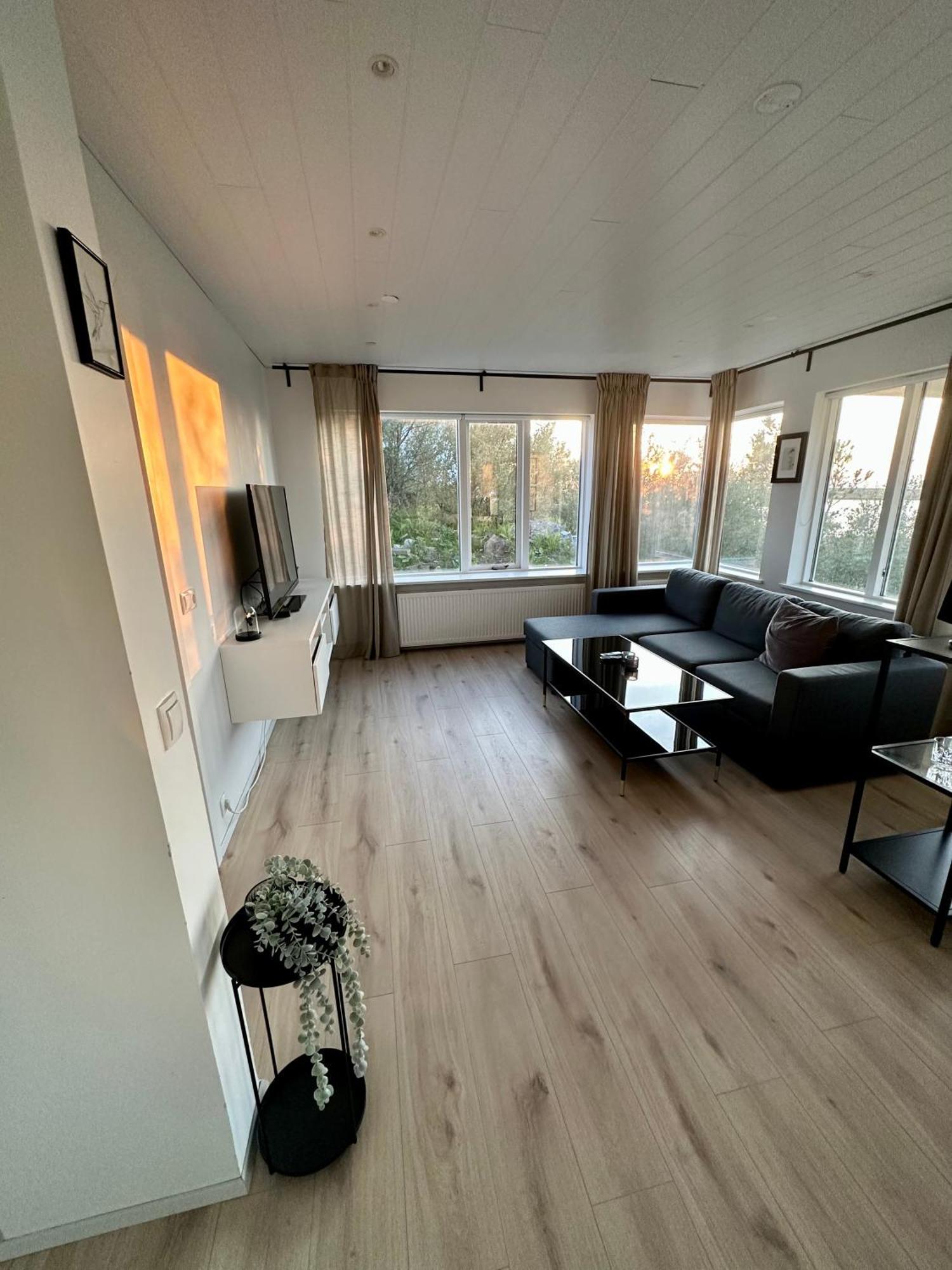 Charming 1-Bedroom Condo With Stunning View Reykjavik Exterior photo